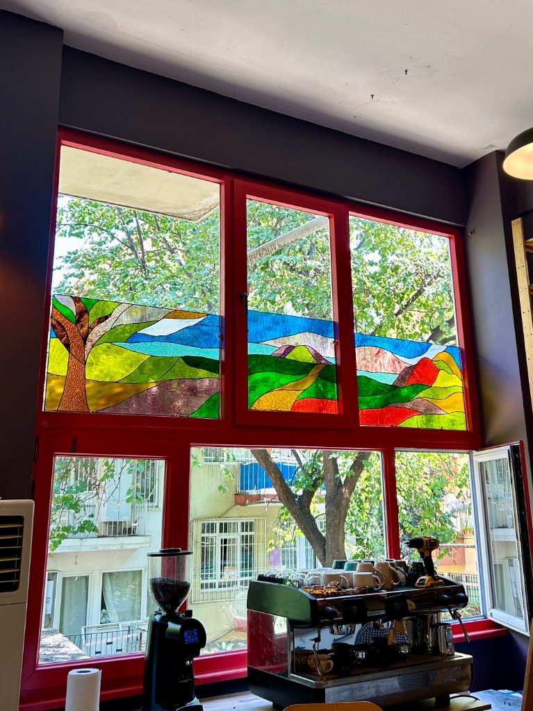Yolda Sahaf Cafe Vitray Projesi