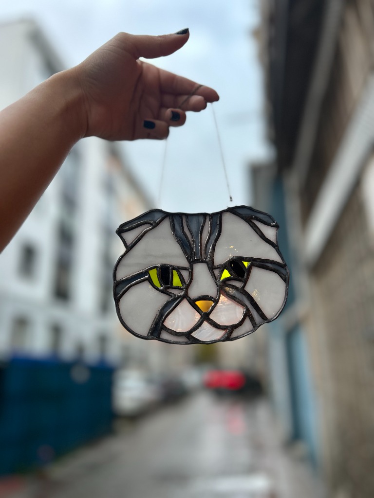 Katılımcı Özel Tasarım Vitray Kedi Portresi